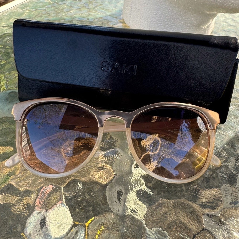 Saki Champagne Gold Cat Eye Lightweight Sunglasses Case Brown Gradient‎ Lens
